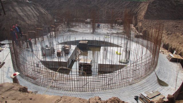 高塔造粒項(xiàng)目基礎(chǔ)工程完工，滑模工程開始